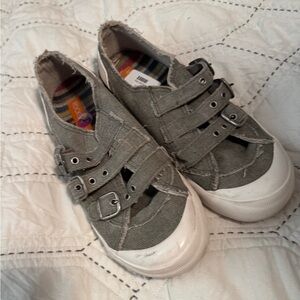 Rocket Dog Charcoal Triple Strap Sneakers